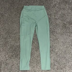 gymshark KK fitness cropped leggings - small